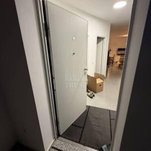 Premantura – luksuzni stan s krovnom terasom i panoramskim pogledom na more, 400 m od plaže