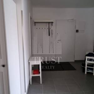 Premantura – luksuzni stan s krovnom terasom i panoramskim pogledom na more, 400 m od plaže