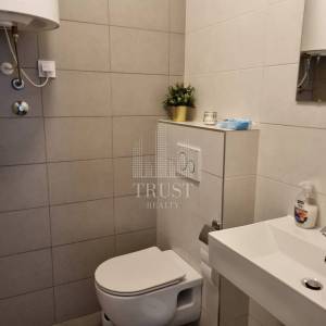 Premantura – luksuzni stan s krovnom terasom i panoramskim pogledom na more, 400 m od plaže