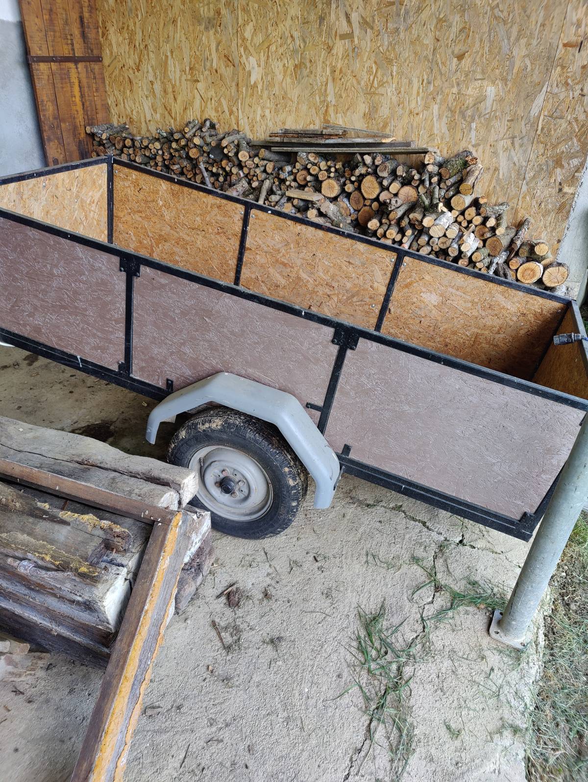 Prikolica za traktor