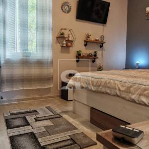 Prizemlje s okućnicom na top lokaciji u Puli, 200 m od mora i najljepših plaža