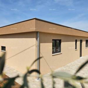 Prizemna kuća s bazenom – okolica Poreč