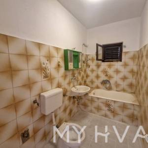 Prizemni stan u Jelsi