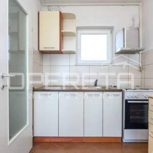 PRODAJA, 2-SOBAN STAN, LANIŠTE (PORED  ARENA CENTRA), JARUŠČICA, 47 m2