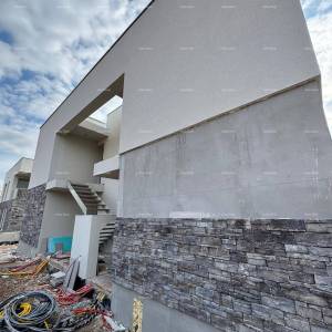 Prodaja apartmana u novogradnji s dva parkirna mjesta, 5 minuta od plaže, Umag! A21