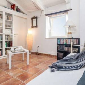 Prodaja: Dvije Povezane Kuće s velikim dvorištem, blizina Kanfanara