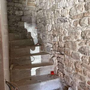 Prodaja ekskluzivnog stana u rustikalnom stilu, na top lokaciji, u centru Pule!