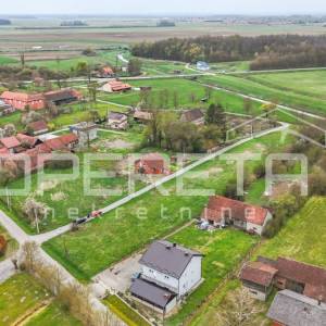 PRODAJA, GRAĐEVINSKO ZEMLJIŠTE, RUGVICA, 607 m2

