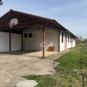 Prodaja građevinskog zemljišta s kućom i radionom, Rugvica (Dragošička), 2027m2