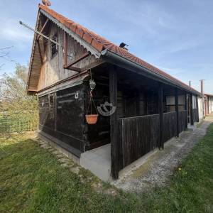 Prodaja građevinskog zemljišta s kućom i radionom, Rugvica (Dragošička), 2027m2