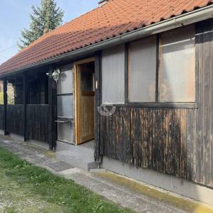 Prodaja građevinskog zemljišta s kućom i radionom, Rugvica (Dragošička), 2027m2