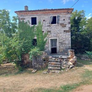 Prodaja imanja s dvije kuće, Oprtalj!