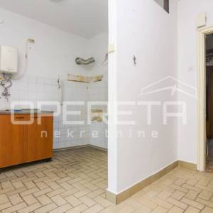 PRODAJA, KUĆA NA ELITNOJ LOKACIJI SA VELIKIM POTENCIJALOM, ŠALATA, Ulica Ružičnj