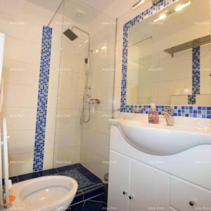 Prodaja- kuća s 4 stambene jedinice- okolica Višnjana!