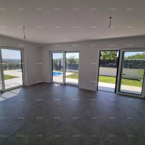 Prodaja luksuznog, dvoetažnog stana s bazenom, Tar! S2