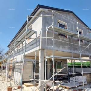 Prodaja moderne kuće s bazenom u mirnom i lijepom istarskom mjestu,  Svetvinčenat!