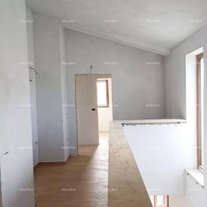 Prodaja moderne kuće s bazenom u mirnom i lijepom istarskom mjestu,  Svetvinčenat!