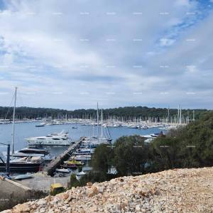Prodaja modernih stanova u ekskluzivnoj zgradi sa pogledom na Marinu, Pula!