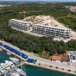 Prodaja modernih stanova u ekskluzivnoj zgradi sa pogledom na Marinu, Pula!