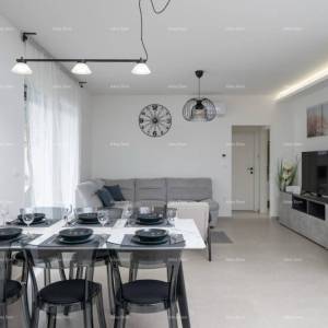 Prodaja novoizgrađene, moderno opremljene kuće sa bazenom, Rakalj!