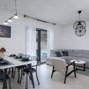 Prodaja novoizgrađene, moderno opremljene kuće sa bazenom, Rakalj!