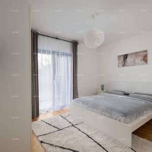 Prodaja novoizgrađene, moderno opremljene kuće sa bazenom, Rakalj!