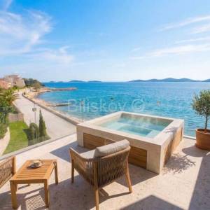 Prodaja, Pag, Mandre, novogradnja, 4s, 1.red do mora, parking