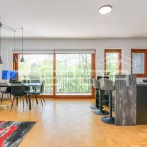 Prodaja prekrasnog obiteljskog 4-sobnog stana površine 109 m2 uz Park Maksimir