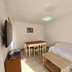 Prodaja - Prelijepa, renovirana istarska kuća u centru, Marčana!