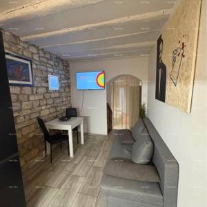 Prodaja- renoviran stan u staroj jezgri grada, Rovinj!