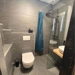 Prodaja- renoviran stan u staroj jezgri grada, Rovinj!