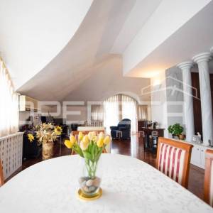 Prodaja, Stan, Bukovac, Gornji Bukovac, 5s, 177m2