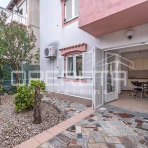 PRODAJA, STAN, CRIKVENICA, CENTAR, 2sobni STAN S VRTOM, 41m2, odmah useljiv, ure