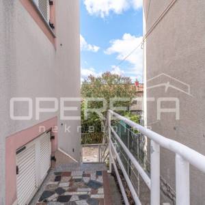 PRODAJA, STAN, CRIKVENICA, CENTAR, 2sobni STAN S VRTOM, 41m2, odmah useljiv, ure