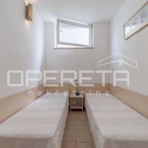 PRODAJA, STAN, CRIKVENICA, CENTAR, 2sobni STAN S VRTOM, 41m2, odmah useljiv, ure