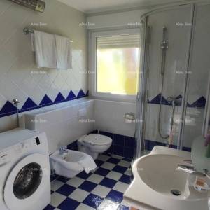 Prodaja - stan u atraktivnom stambenom kompleksu s pogledom na more! 200m od mora i plaža, Umag!