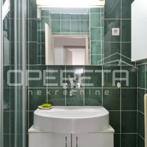 PRODAJA, STAN, ZAGREB, CENTAR, VARŠAVSKA (Cvjetni trg), 2 STANA- JEDAN PORED DRU