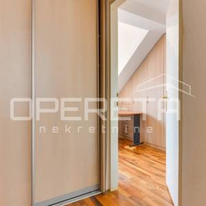 PRODAJA, STAN, ZAGREB, CENTAR, VARŠAVSKA (Cvjetni trg), 2 STANA- JEDAN PORED DRU