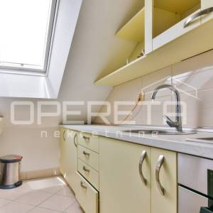 PRODAJA, STAN, ZAGREB, CENTAR, VARŠAVSKA (Cvjetni trg), 2 STANA- JEDAN PORED DRU