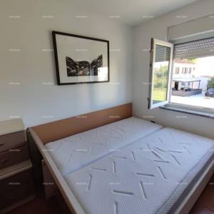 Prodaja stana s 2. spavaće sobe u blizini centra grada, Pula! Dolinka.