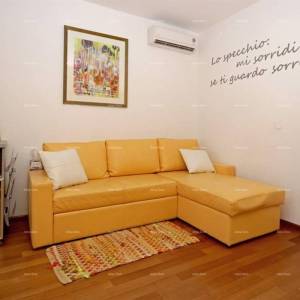 Prodaja stana u Puli – odlična lokacija, kompletno adaptiran