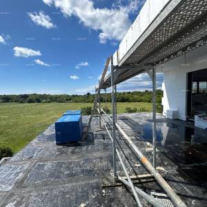 Prodaja stana/penthouse u novogradnji sa velikom terasom, Štinjan!