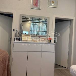 Prodaja, Ulični lokal, Prečko, Slavka Batušića, 28m2