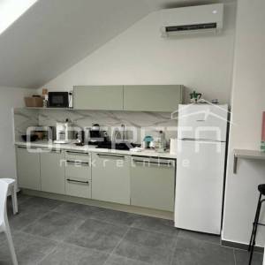 Prodaja, Ured, Zabok, Ulica Ksavera Šandora Gjalskog , 215m2