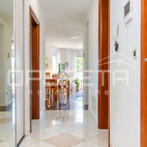 PRODAJA, ZAGREB, REMETE, ČRET, STAN, 4SOBAN, 85,67m2 - OBITELJSKI STAN u blizini