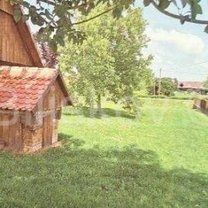 Prodaja,Popovača,tradicijska drvena kuća 183m2 + pomoćni objekti