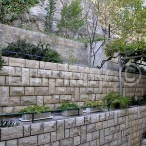 Prodaja,Rab,Autohtona kamena kuća u nizu površine 500m2,prilika