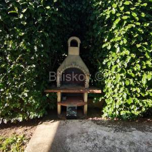 Prodaja,Remete,dvoetažni četverosobni stan 94,82m2,garaža,vrt