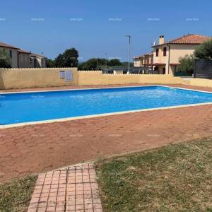 Prodaje se 2-sobni stan, VABRIGA, 68 m2, sa bazenom