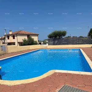 Prodaje se 2-sobni stan, VABRIGA, 68 m2, sa bazenom